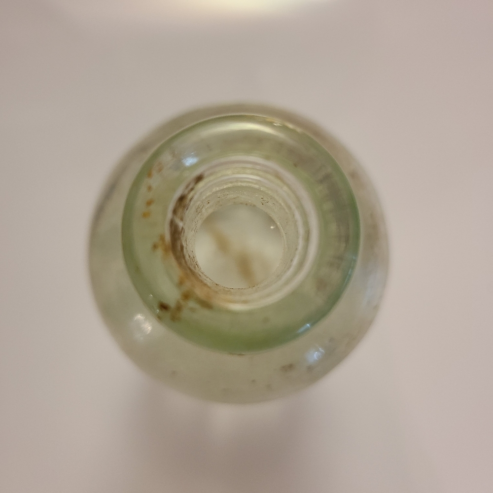Antique vintage glass bottle (10D) - Picture 2 of 6